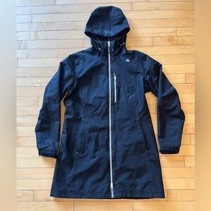 Helly Hansen Women’s Black Hooded Longline Raincoat